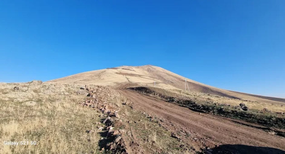 Hatis Fortress, Armenia